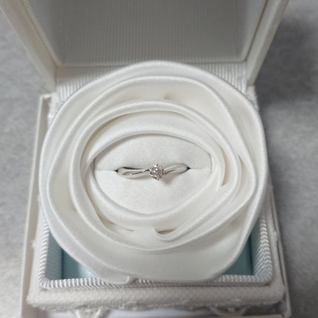 【4℃ BRIDAL(ヨンドシーブライダル)の口コミ】 もともとこのブランドのファンであったため、指輪のブランドに関しては全…