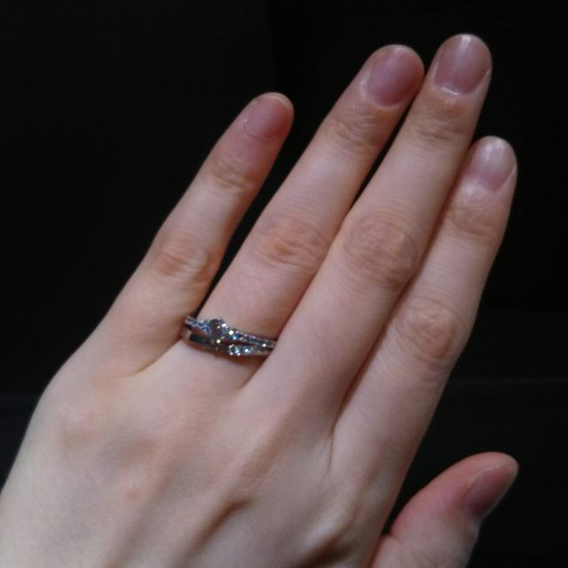 【アイプリモ(I-PRIMO)の口コミ】 華やかでありつつ、シンプルなので、上品につけることができます。
ダイヤ…