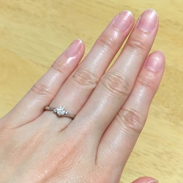 【アイプリモ(I-PRIMO)の口コミ】 シンプルだけど品があって、そして指がキレイに見えるデザインだったので…