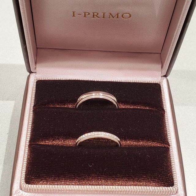 【アイプリモ(I-PRIMO)の口コミ】 デザインの意味がとても気に入ったこと、ペアの指輪が良かったので夫もこ…