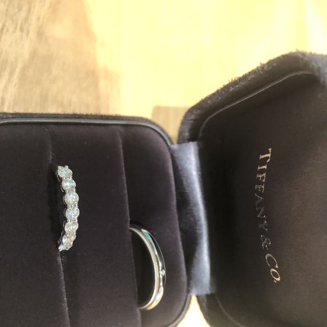 【ティファニー(Tiffany & Co.)の口コミ】 本当に種類が沢山あります。一度ネットで検索していったのですが、デザイ…