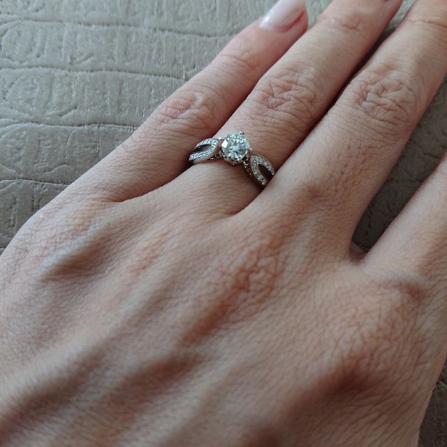 【ブシュロン(BOUCHERON)の口コミ】 たくさんブランドを見て回りましたが、他とはすこし違うデザインデザイン…