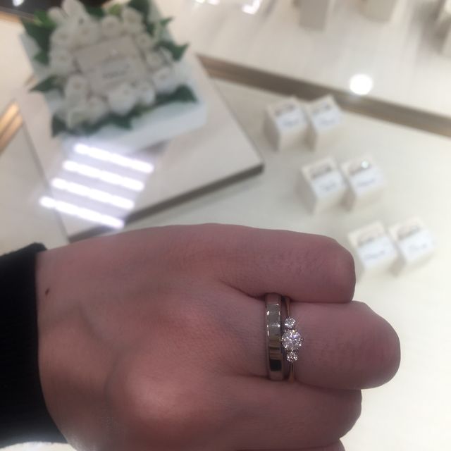 【CHARMY(チャーミー)の口コミ】 結婚指輪はシャネルのココクラシュかなと考えていて、それに合う婚約指輪…