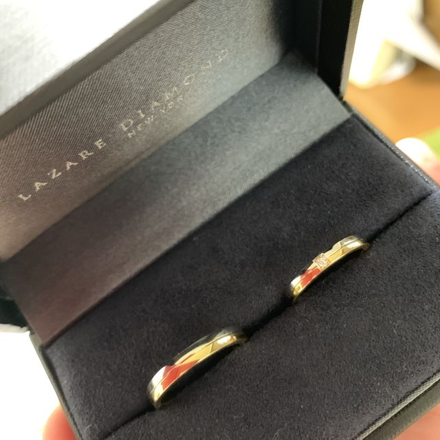 【ラザール ダイヤモンド(LAZARE DIAMOND)の口コミ】 ゴールドカラーが好きなため、ゴールドとプラチナのコンビを探していまし…