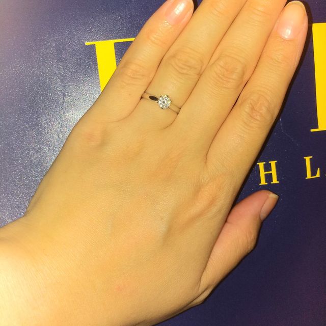 【ギンザタナカブライダル(GINZA TANAKA BRIDAL)の口コミ】 王道の一粒リングを探していました。0.5カラットを購入しましたが、ほかの…