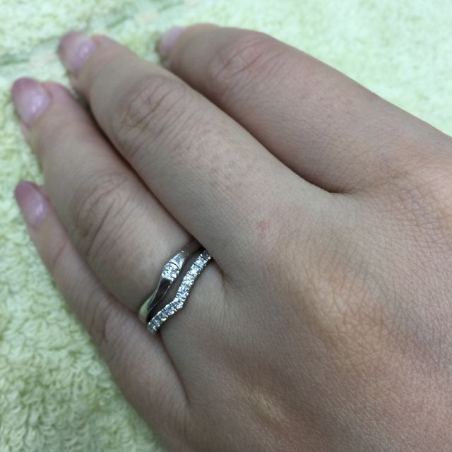 【TRECENTI(トレセンテ)の口コミ】 ダイヤの輝きとつけ心地が最高！手が綺麗に見えるVラインがとても気に入り…