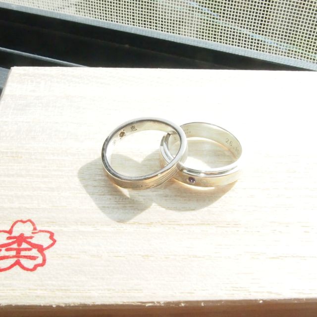 【杢目金屋(もくめがねや)の口コミ】 出会いはゼクシィなびで指輪の案内をされた時にパンフレットを見て、和風…