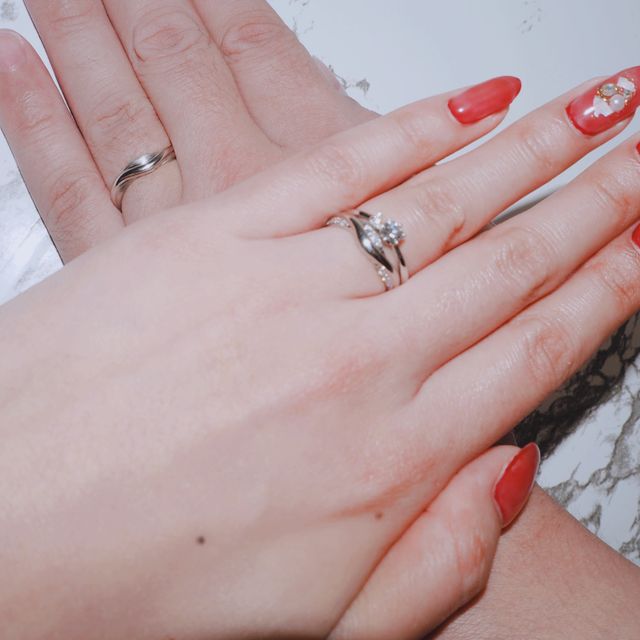 【AFFLUX(アフラックス)の口コミ】 初めてお店に行った時は違うデザインの指輪の購入を検討していました、そ…