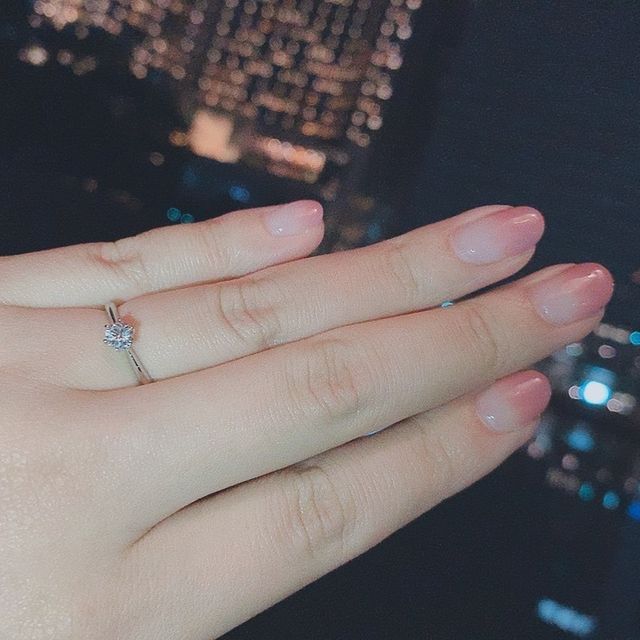 【アイプリモ(I-PRIMO)の口コミ】 シンプルなデザインかつ、彼女に似合うと思ったから
だそうです！
友人が…