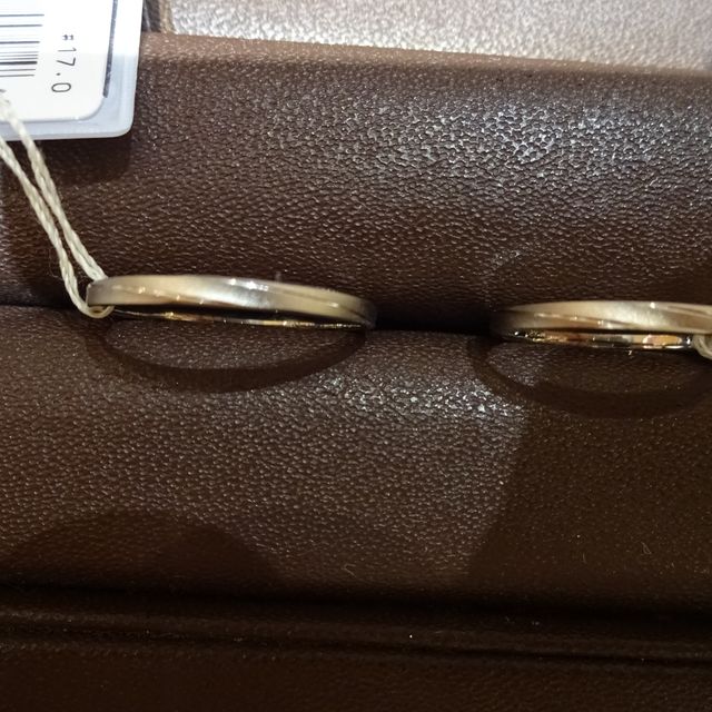 【アイプリモ(I-PRIMO)の口コミ】 仕事柄重い物を運んだりぶつけたり、といった事が多いので、出来るだけ強…