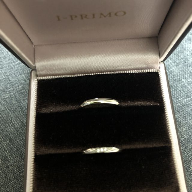 【アイプリモ(I-PRIMO)の口コミ】 1番は指輪のデザインです。
色々見させていただきましたがケイローンは新…