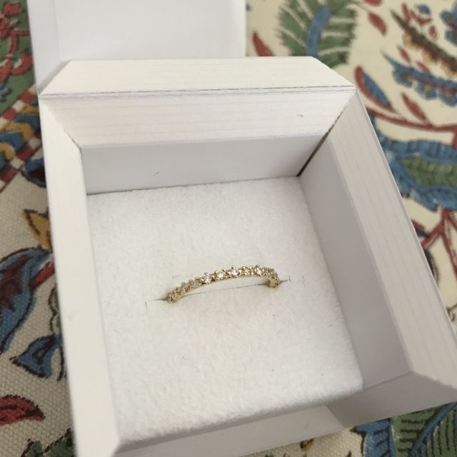 【shihara(シハラ)の口コミ】 指輪のデザインがシンプルなものを探していました。しかし他の人がつけて…