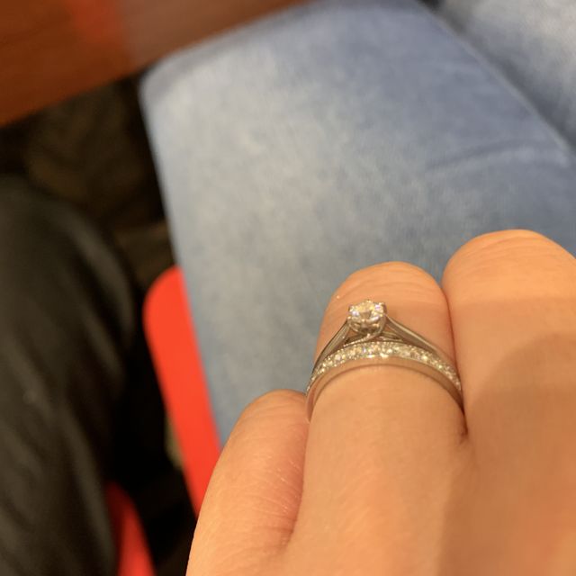 【銀座ダイヤモンドシライシの口コミ】 特に憧れはなかったので、エンゲージリングを何にしたいか一から考えまし…