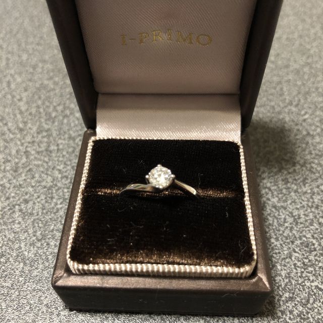 【アイプリモ(I-PRIMO)の口コミ】 インスピレーションです！
とても迷いましたが
彼女のイメージに合わせた…