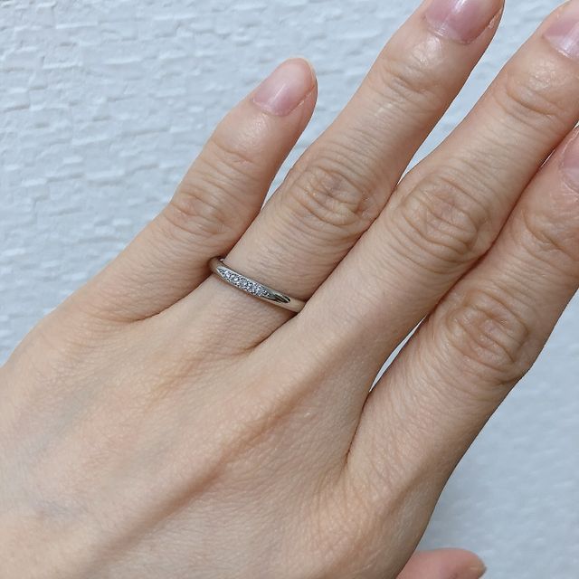【銀座ダイヤモンドシライシの口コミ】 シンプルかつ、可愛い指輪を探していたところ、こちらの指輪を紹介して頂…