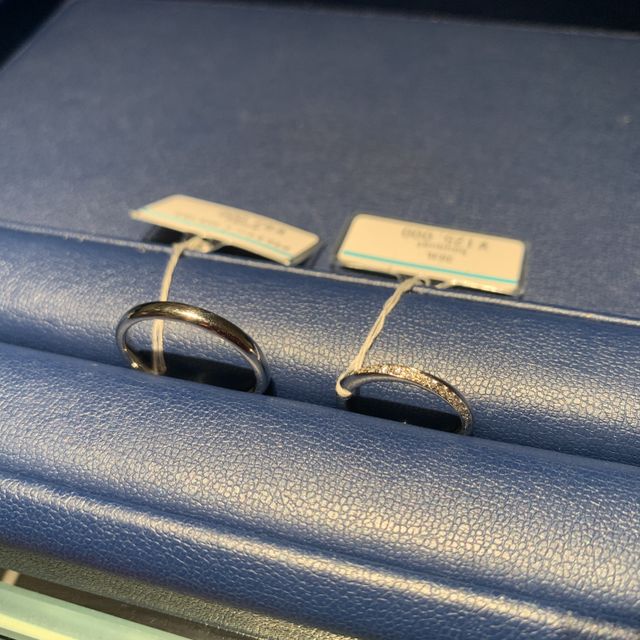 【銀座ダイヤモンドシライシの口コミ】 デザインを雑誌で見て良いなと思い、実際に試着したところ、どの角度から…