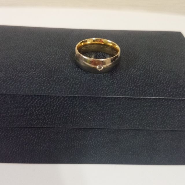 【CHRISTIAN BAUER(クリスチャンバウアー)の口コミ】 指通りが本当に滑らかで、試着をしてすぐここに決めました。
デザインも素…