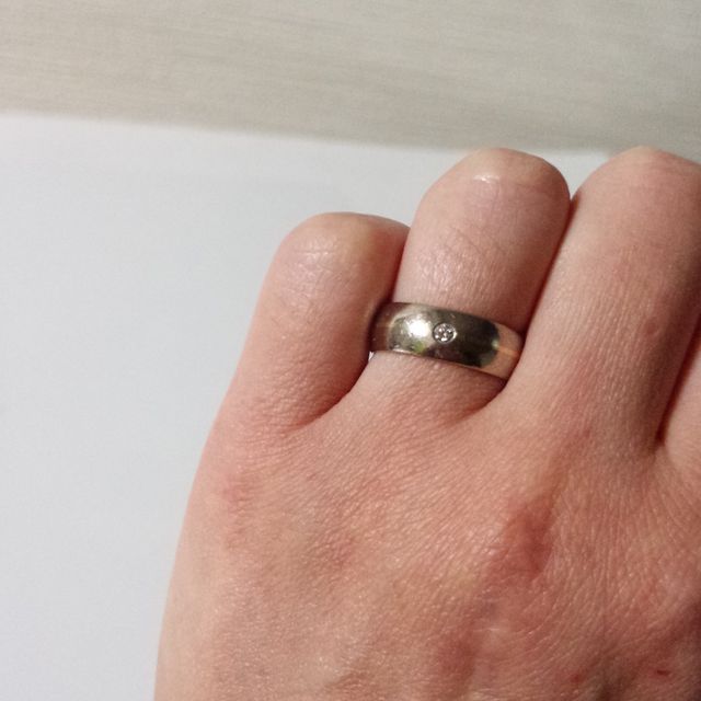 【CHRISTIAN BAUER(クリスチャンバウアー)の口コミ】 指通りが本当に滑らかで、試着をしてすぐここに決めました。
デザインも素…