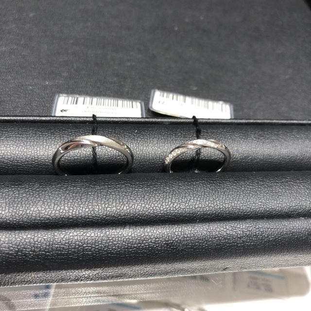 【エクセルコダイヤモンド(EXELCO DIAMOND)の口コミ】 スタッフさんが 私を パッと見たかんじ
この指輪っぽい、と出してくれたや…