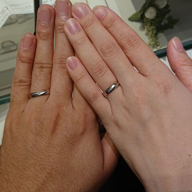 【銀座ダイヤモンドシライシの口コミ】 カラーが金の入ってるやつがよく決めました。特にウェーブなどこだわりは…