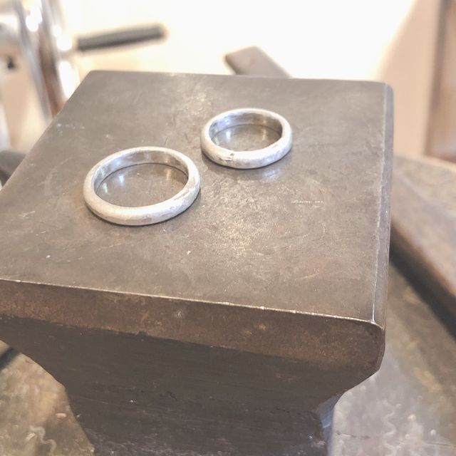 【Smith(工房スミス)の口コミ】 シンプルかつ普段使いもできる指輪で、
あまり派手すぎないデザインがよく…