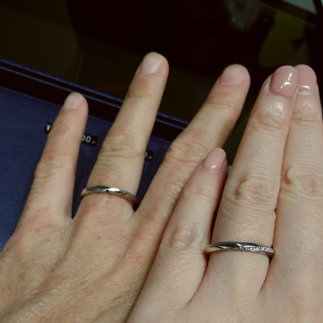 【エクセルコダイヤモンド(EXELCO DIAMOND)の口コミ】 デザインが好みでした。パンフレットで見て一目惚れしました。エンゲージ…