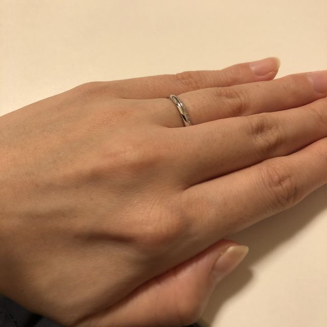 【アイプリモ(I-PRIMO)の口コミ】 ダイヤが付いていてほしいけど、派手すぎるのは嫌。この指輪は小さなダイ…