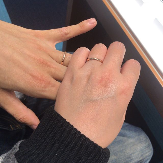 【銀座ダイヤモンドシライシの口コミ】 ピンクゴールドがすごく可愛くて、ネットで見て一目惚れしました！
実際店…