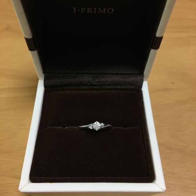 【アイプリモ(I-PRIMO)の口コミ】 少しウェーブがかったデザインと品のあるデザインがとても気に入りました…