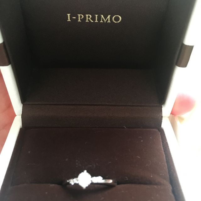 【アイプリモ(I-PRIMO)の口コミ】 プロポーズの時に旦那からプレゼントされました。旦那は私の好みであるあ…