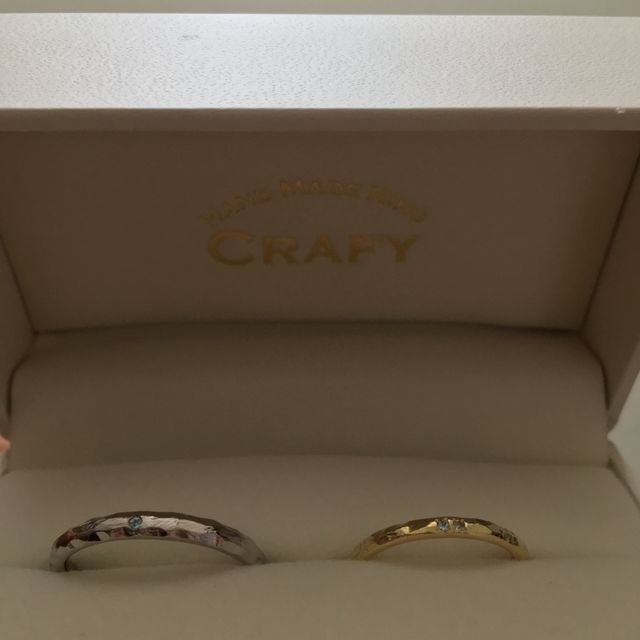 【CRAFY(クラフィ)の口コミ】 自分達でデザインや素材から選べる自由度もとても魅力的でしたが、購入す…