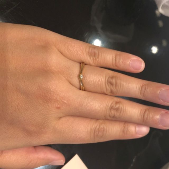 【ケイウノ ブライダル(K.UNO BRIDAL)の口コミ】 シンプルさを重視しビジネスの場面でも使えることを考えて選びました。幅…