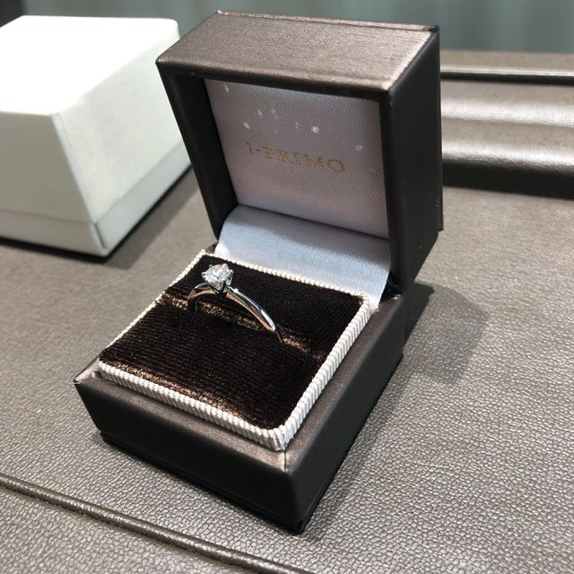 【アイプリモ(I-PRIMO)の口コミ】 ネットで何個か選んで、いざ店頭で見比べた時に、やはりVラインとかウェー…