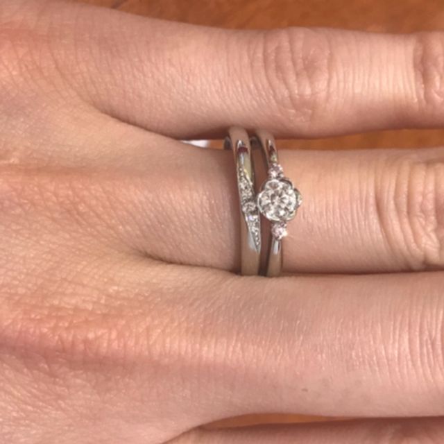 【TRECENTI(トレセンテ)の口コミ】 どのリングも凝ったデザインで可愛らしかったのですが、婚約指輪は特に個…