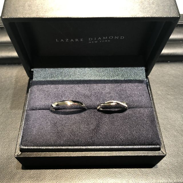【ラザール ダイヤモンド(LAZARE DIAMOND)の口コミ】 女性用の指輪に一目惚れをし決めました。男性用はペアのものでありません…