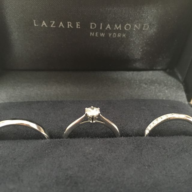 【ラザール ダイヤモンド(LAZARE DIAMOND)の口コミ】  いくつか店舗を回り、指輪を決めました。婚約指輪と結婚指輪をセットでつ…