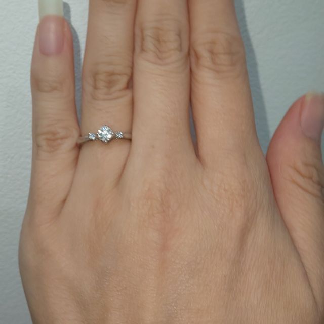 【SOPHY Viale(ソフィヴィアーレ)の口コミ】 デザインがセミオーダーできるところが決めてでした。既製品だと満足でき…