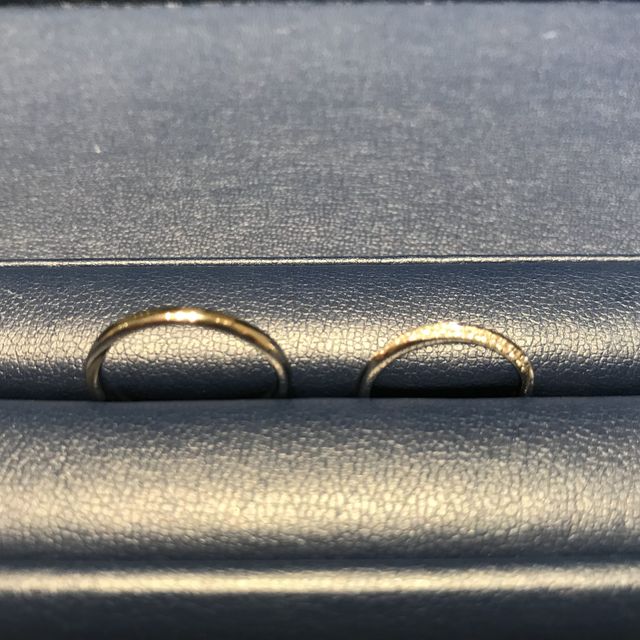 【銀座ダイヤモンドシライシの口コミ】 あまり派手なギラギラした指輪は仕事でつけにくいので悩んでいました。し…