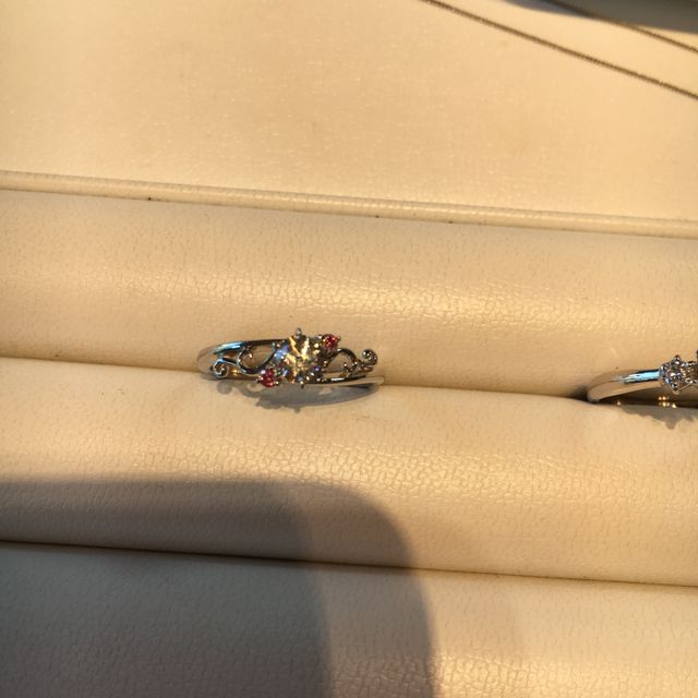 【I's stone(アイズストーン)の口コミ】 シンプル目でかつ、かわいいデザインで、日常的に使えると思ったからです…