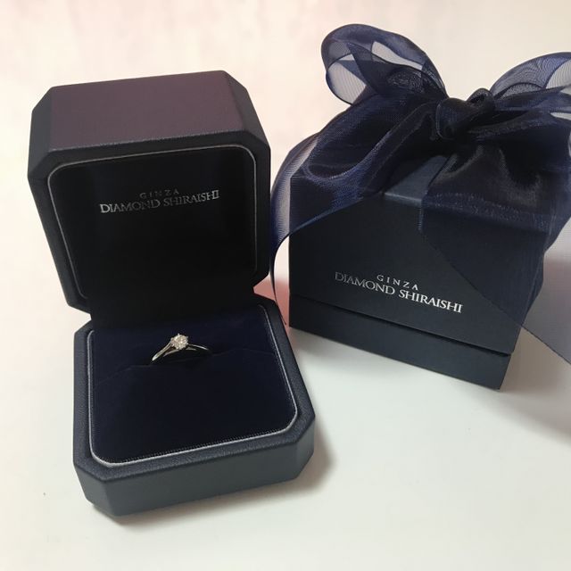 【銀座ダイヤモンドシライシの口コミ】 エバーアフターという指輪を選びました。デザインが気に入ったのはもちろ…