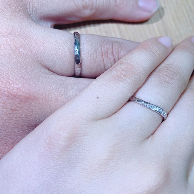 【BAUM(バーム)の口コミ】 いろんな指輪を見た中で、この指輪を見た瞬間一目惚れして、これに決めま…