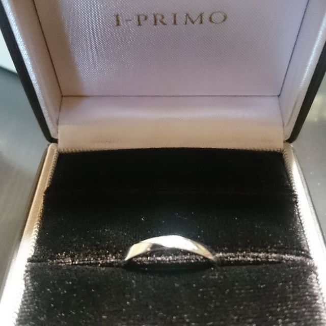 【アイプリモ(I-PRIMO)の口コミ】 両方とも、リング一周ねじりがあり、あまり見かけなかったデザインにひか…