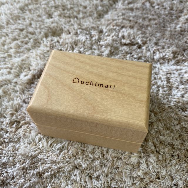 【uchimari(ウチマリ)の口コミ】 デザインは手作りなので全部一からきめられるのですが、
素材は値段と色味…