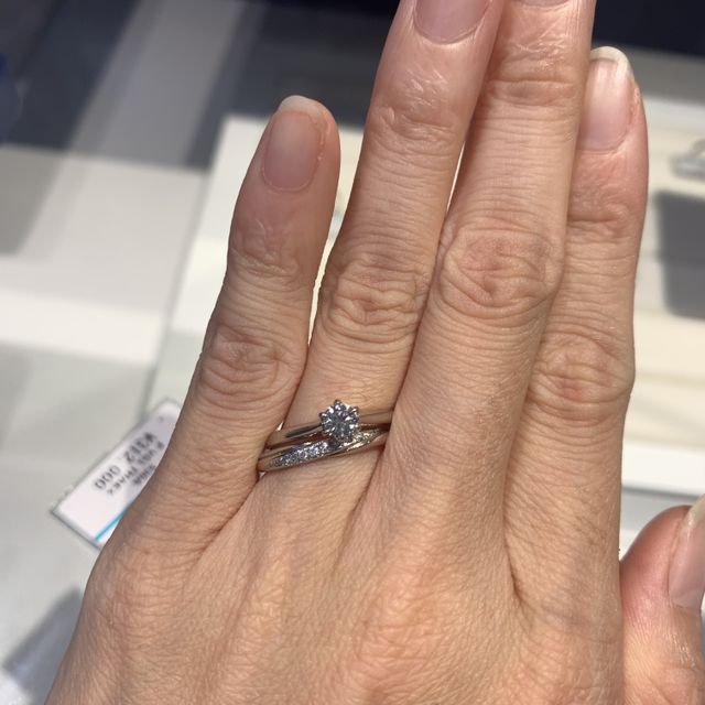 【Weliana(ウェリアナ)の口コミ】 人とは少し違ったデザイン性のある指輪を探している人にはぴったりだと思…