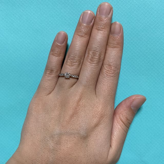 【ティファニー(Tiffany & Co.)の口コミ】 ティファニーハーモニーの周りにダイヤモンドがついているタイプのデザイ…