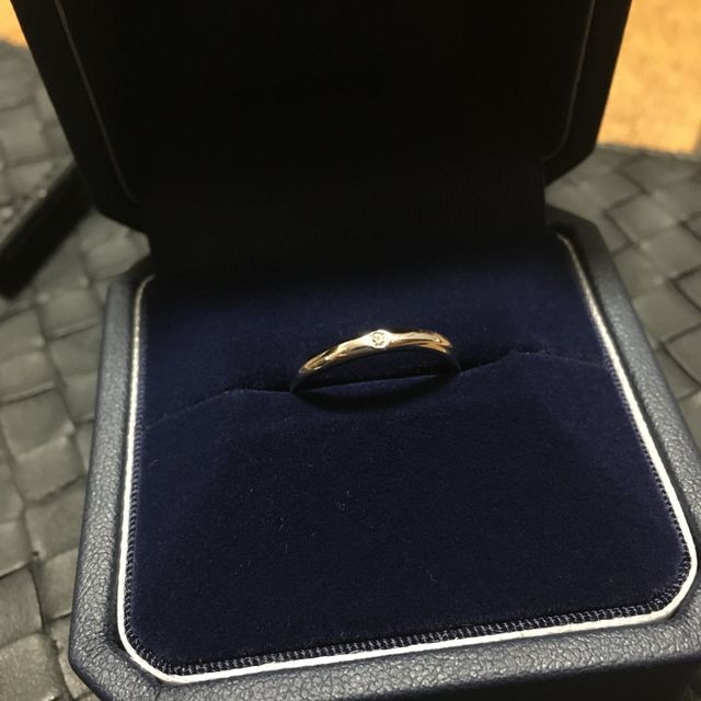 【銀座ダイヤモンドシライシの口コミ】 指輪のデザインとサポートで指輪をきめました。とにかく輝きがよいのとい…