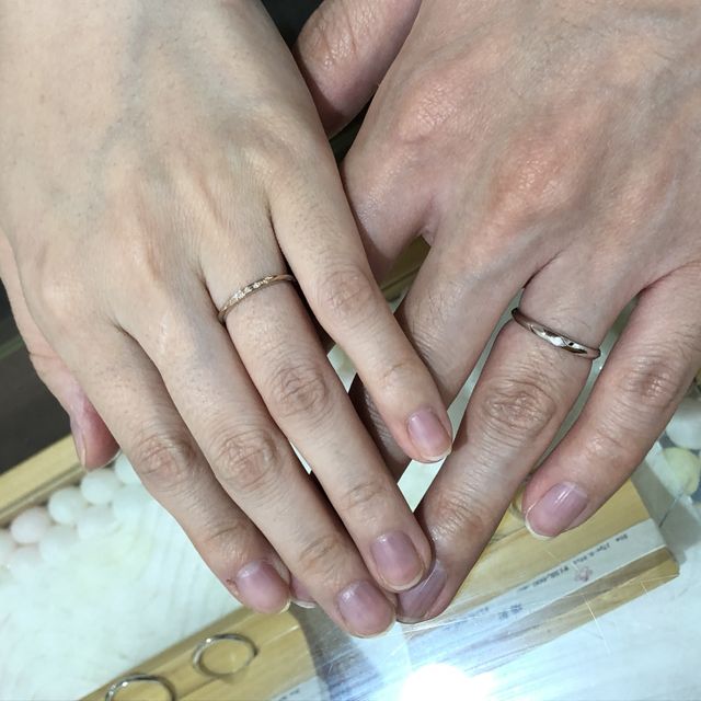 【ひなの口コミ】 ちょうど予算以内だったこと、シルバーカラーでシンプルなデザインだった…