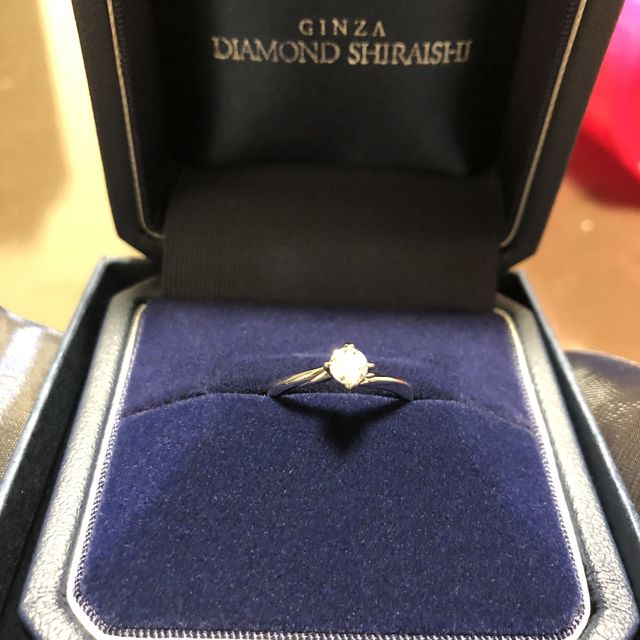 【銀座ダイヤモンドシライシの口コミ】 指輪のデザインは彼女と一緒に決めました。指輪は人生で買ったことがなか…