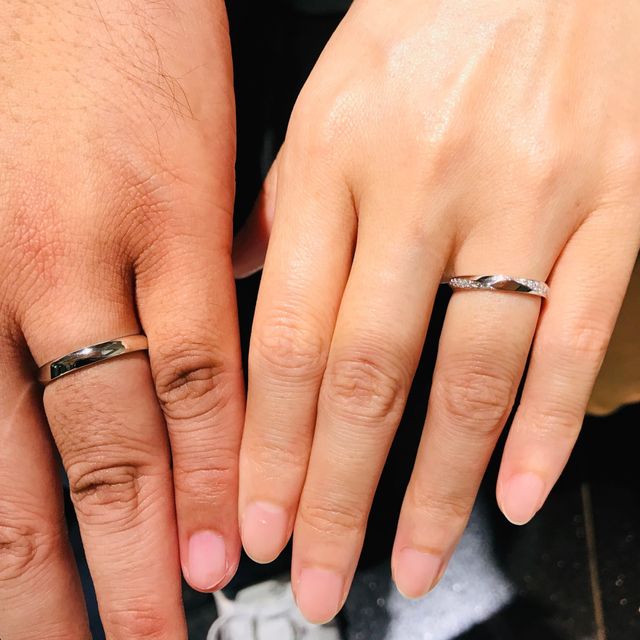 【ラザール ダイヤモンド(LAZARE DIAMOND)の口コミ】 デザインが良く、半円ごとにおしゃれなデザインとシンプルなデザインにな…