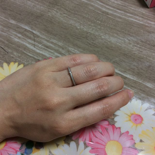 【ケイウノ ブライダル(K.UNO BRIDAL)の口コミ】 購入の決め手は、デザイナーさんとのマンツーマンでできたデザインの相談…